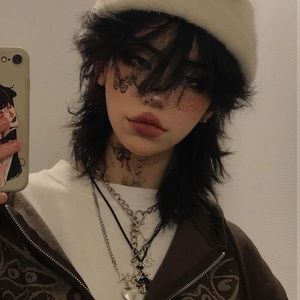 Meet your Posher, Htee